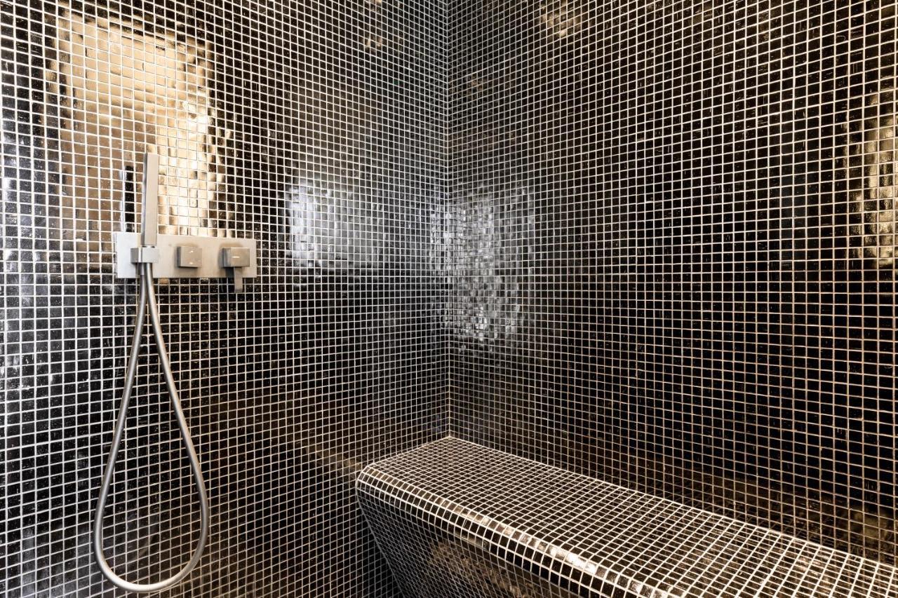 B Montmartre Hotel Parigi