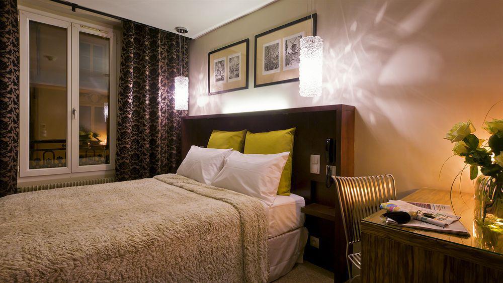 B Montmartre Hotel Parijs